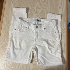 GBG Los Angeles Women's Cream Skinny Jeans